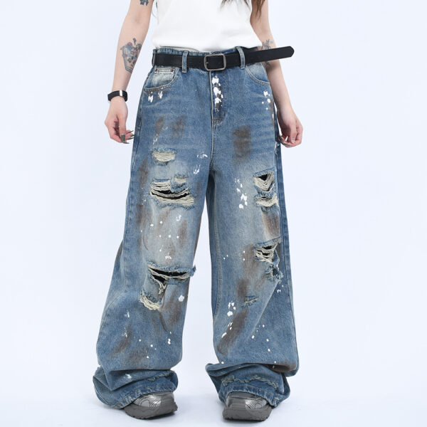 grunge wide leg washed jeans – perforated & destroyed denim for street style